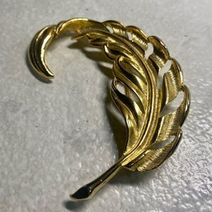 Vintage Large Feather Brooch